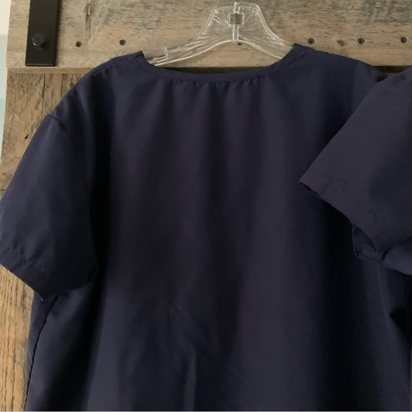 Women’s L SMILES & SCRUBS Navy Blue Cotton / Poly Short Sleeve V Neck Scrub Tops - Picture 7 of 13